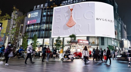 成都春熙路裸眼3D廣告代理發(fā)布 正熙酒店時(shí)段價(jià)格解析